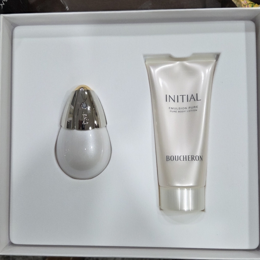 Boucheron Initial Emulsion Pure Set - White and Silver